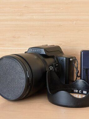 Panasonic Lumix DMC-FZ20 Digital Camera Leica 12x Optical Zoom Tested